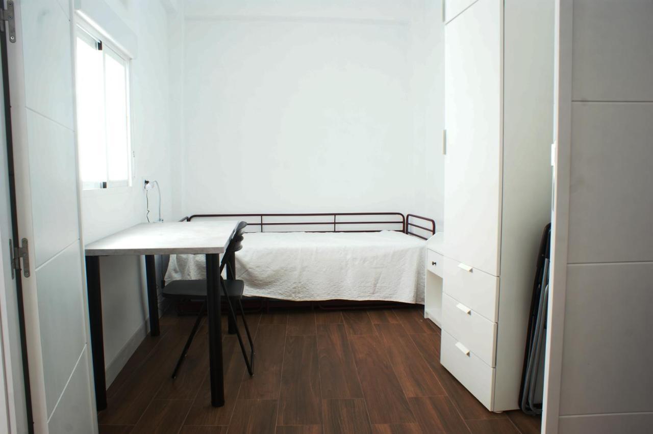Apartamento Levies Севиля Екстериор снимка